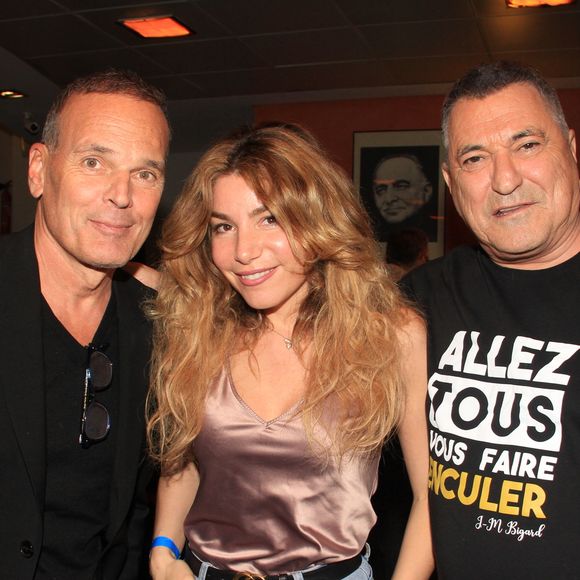 Lola Marois a partagé un cliché de deux humoristes au moment de leurs retrouvailles.

Laurent Baffie, Lola Marois-Bigard et son mari Jean-Marie Bigard après le spectacle "Il Etait Une Fois Jean-Marie Bigard" à L'Olympia de Paris, France, le 27 février 2020. © Philippe Baldini/Bestimage