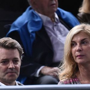 François Baroin et sa compagne Michèle Laroque - Personnalités assistant à la demi-finale opposant Novak Djokovic à Stan Wawrinka lors du tournoi BNP Paribas Masters 2015 à l'AccorHotels Arena à Paris, le 7 novembre 2015. © Giancarlo Gorassini / Bestimage
