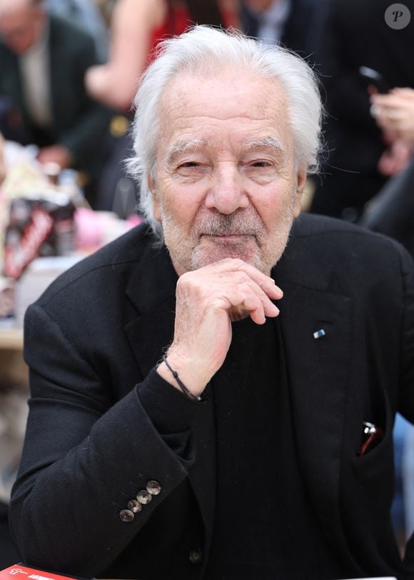 Pierre Arditi lors du Festival du livre le 19 Avril 2026

Denis Guignebourg/BestImage