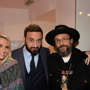 Exclusif - Kelly Vedovelli, Cyril Hanouna, Alexandre Elicha (The Kooples) et Agathe Auproux - Cocktail d'inauguration de la première galerie Pop Art Concept store entièrement dédié aux oeuvres de Richard Orlinski à Paris, France, le 23 novembre 2017. © Rachid Bellak/Bestimage