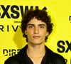 À 18 ans, Levi McConaughey a effectué son tout premier défilé lors de Vogue World Milan, vêtu d'un costume gris Prada.

Levi McConaughey lors de l'avant-première du film "The Rivals of Amziah King", organisée dans le cadre du festival SXSW, à Austin. © Zuma Press / Bestimage