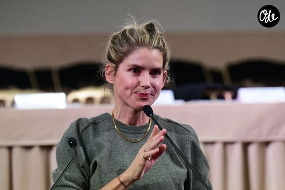 Alice Taglioni lors de la 165ème vente aux enchères des Hospices de Beaune, plus de 18 millions d'euros récoltés pour 538 pièces au profit de deux associations : l'institut Robert-Debré du cerveau de l'enfant et Enfance et handicap en Côte-d'Or le 16 novembre 2025. un enchérisseur chinois remporte la pièce de charité pour 400 000 euros © Romain Doucelin / Bestimage