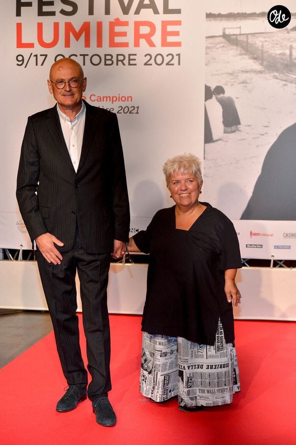 Son mari Benoist Gérard l’accompagne au quotidien et le couple a dû revoir son organisation.

Mimie Mathy lors de la cérémonie d'ouverture du 13e Festival Lumière à Lyon, en France, le 9 octobre 2021. Photo de Julien Reynaud/APS-Medias/ABACAPRESS.COM