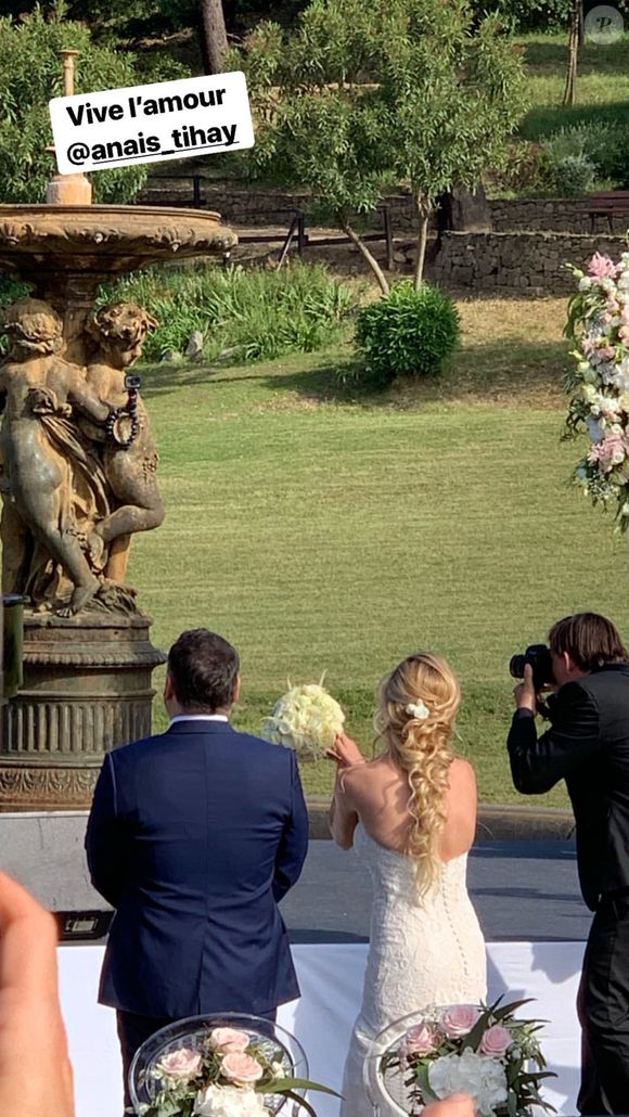 Image du mariage de François-Xavier Demaison et Anaïs Tihay, le 7 juin 2019 au château de Valmy à Argelès-sur-Mer (Pyrénées-Orientales), partagée par Laurie Cholewa dans sa story Instagram.