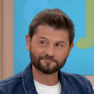 C’est son complice Christophe Beaugrand qui a confirmé la nouvelle ce vendredi, précisant que Bruce Toussaint reviendrait "bon pied, bon œil" malgré sa blessure.