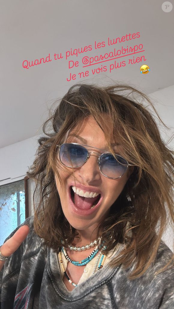 Ce tournage, c'est pour un nouveau projet avec Pascal Obispo

Laura Smet tourne un clip avec Pascal Obispo. Instagram, le 2 mai 2025.