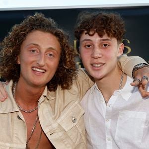 Joalukas Noah avec Elvis, le fils de David Guetta lors de la soirée d'anniversaire de Joalukas Noah, fils de Yannick Noah et Isabelle Camus, pour ses 18 ans à Paris le 10 juin 2022.

© Cyril Moreau / Bestimage