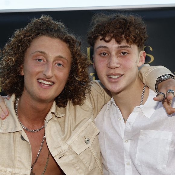 Joalukas Noah avec Elvis, le fils de David Guetta lors de la soirée d'anniversaire de Joalukas Noah, fils de Yannick Noah et Isabelle Camus, pour ses 18 ans à Paris le 10 juin 2022.

© Cyril Moreau / Bestimage