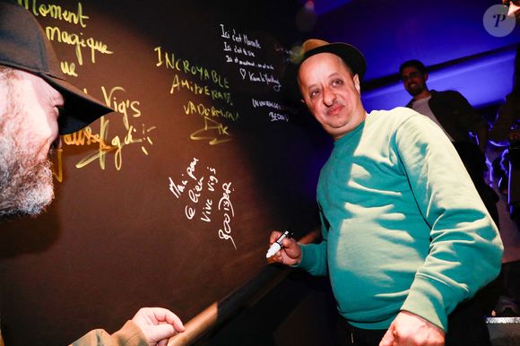 Exclusif - Booder -  Le célèbre humoriste Gad Elmaleh a inauguré lundi 3 février 2025 Le Vig’s, un tout nouveau Comedy Club situé sur le Vieux-Port de Marseille.
© Franz Chavaroche / Bestimage