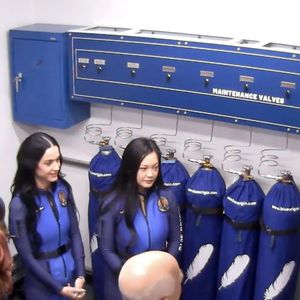 Picture MUST credit: Blue Origin
 Pop star Katy Perry and Lauren Sanchez , the fiancée of Amazon billionaire Jeff Bezos, amongst the six women in a space flight aboard the Jeff Bezos Blue Origin rocket .
Blue Origin's 11th human flight, NS-31, lifted off from Site One in West Texas for the trip in 
The six women are: former NASA rocket scientist Aisha Bowe, 38; bioastronautics researcher and civil rights activist Amanda Nguyen, 38; TV journalist Gayle King, 70, Pop star Perry , 40,  film producer Kerianne Flynn , 35, and journalist Sánchez, 55.
Jeff Bezos was there to see the woman safely into their New Shepard capsule before take-off.
The woman experienced four minutes of weightlessness.
During the roughly 10-minute flight, the crew flew just above the Kármán line, an invisible boundary at an altitude of 62 miles / 100 km widely accepted as the edge of space, before the capsule descended under parachutes and landed in the Texas desert.

Picture supplied by JLPPA