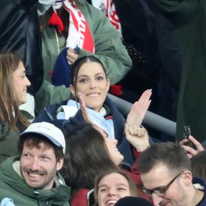 Exclusif - Manon Mittenaere, soeur d'Iris, Iris Mittenaere lors du match de rugby du Tournoi des Six Nations France contre Angleterre au Stade de France à Saint-Denis le 14 mars 2026. © AGENCE / BESTIMAGE