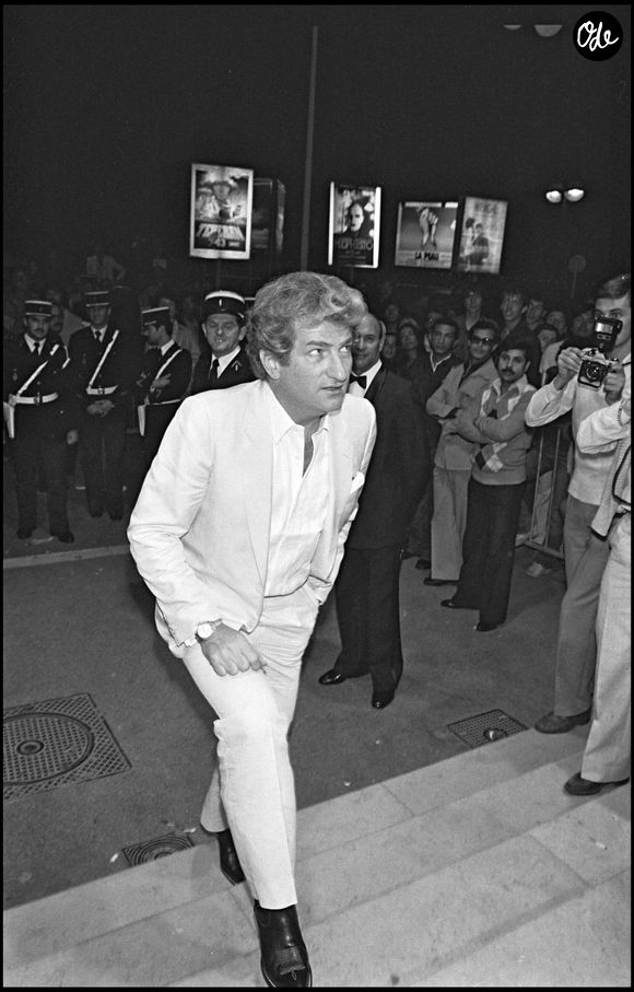 Avant Las Vegas, il s’occupait déjà de célébrités françaises. Il était notamment le coiffeur officiel de La Dernière Séance et réalisait la célèbre banane d’Eddy Mitchell : "un bon brushing et un peu de laque".

Eddy Mitchell lors du Festival de Cannes en 1981. À cette époque, le chanteur et acteur arbore déjà la fameuse banane devenue l’une de ses signatures capillaires, entretenue notamment par Philippe Bevan lorsqu’il travaillait sur La Dernière Séance. © Angeli-Rindoff / Bestimage.