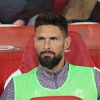 Juste avant la Coupe du monde, Olivier Giroud se diversifie et lance un nouveau business à petits prix !