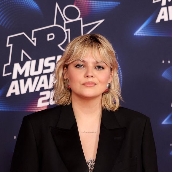 Louane Emera au photocall de la 25ème cérémonie des "NRJ Music Awards (NMA)" au palais des Festivals et des Congrès de Cannes, France, le 10 novembre 2023. © Dominique Jacovides/Bestimage