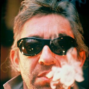 Mais "l'homme à la tête de chou", comme on le surnommait, avait aussi son côté "Gainsbarre", son côté sombre... 

Serge Gainsbourg en 1989. AGENCE / BESTIMAGE