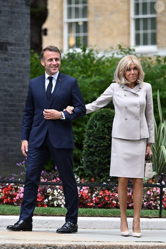 Le Premier ministre britannique Keir Starmer et sa femme Victoria Starmer accueillent le président français Emmanuel Macron et sa femme Brigitte Macron au 10 Downing Street à Londres, le 9 juillet 2025. Le couple présidentiel français est en visite officielle au Royaume Uni du 8 au 10 juillet 2025. 
© Jeanne Accorsini / Pool / Bestimage