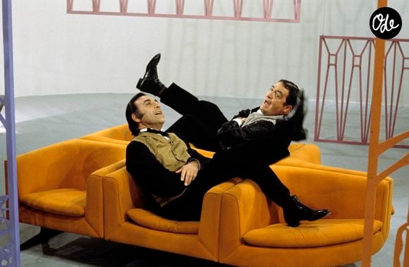 Les prestations intérieures haut de gamme allient volumes d'époque et confort de vie moderne.

Archives -  En France, à Paris, Luis Mariano et Henri Génès sur le plateau de l'émission "Réveillons-nous" le 11 septembre 1967.  

© Bestimage