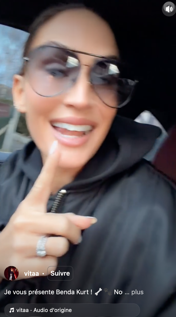 Séduite immédiatement, elle a décidé de repartir avec lui sur un coup de cœur.

Capture Instagram - Vitaa