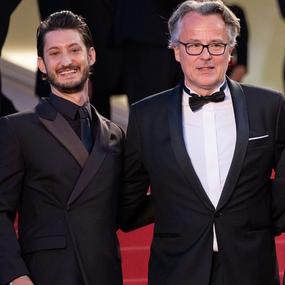Pierre Niney, François Kraus - Montée des marches du film « Mascarade  » lors du 75ème Festival International du Film de Cannes. Le 27 mai 2022
© Olivier Borde / Bestimage