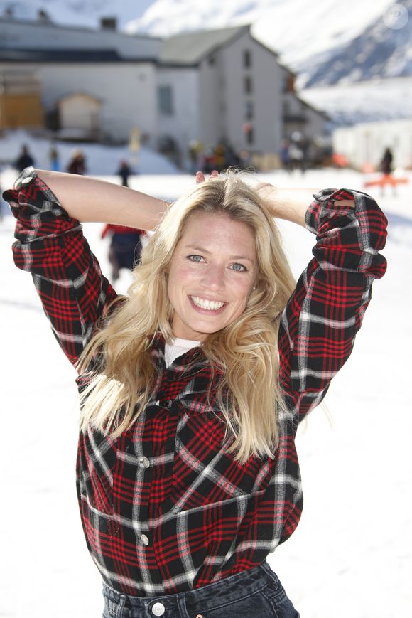 Explications !

Aurore Delplace lors du photocall du feuilleton télévisé "Un si grand soleil" lors du 22ème Festival des créations télévisuelles de Luchon, France, le 8 février 2020. © Christophe Aubert/Bestimage