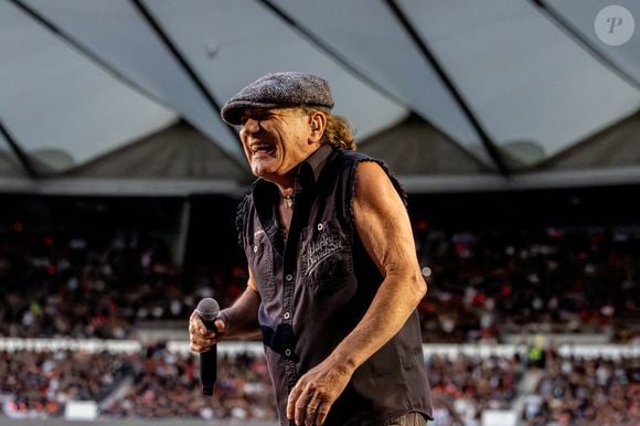 Le chanteur d'AC/DC Brian Johnson lors du concert d'AC/DC à l'Estadio Wanda Metropolitano le 12 juillet 2025 à Madrid, Espagne.Le légendaire groupe de hard rock britannico-australien se produit aujourd'hui et le 16 juillet 2025 dans le cadre de sa nouvelle tournée Power Up Tour 2025, nommée d'après son dernier album Power Up.

Photo by Ricardo Rubio / Europa Press/ABACAPRESS.COM