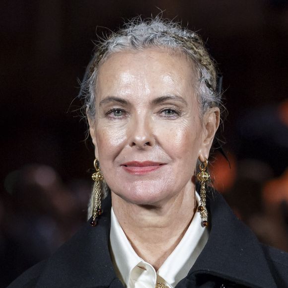 Carole Bouquet jouait seule sur scène la pièce Le Professeur à la Scala de Paris.

Carole Bouquet – Photo Call  du Défilé de mode Chanel Collection Printemps-Été dans le cadre de la Fashion Week de Paris, France.
 
© Olivier Borde / Bestimage