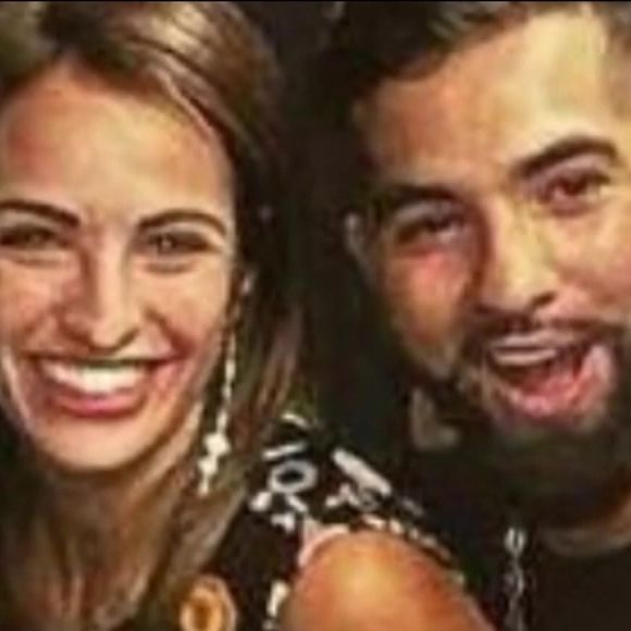 Photo de Kendji et sa compagne Soraya Miranda partagée dans le reportage "Kendji Girac : révélations sur la face cachée du chanteur", diffusé le 20 mai 2024 sur RMC Story.