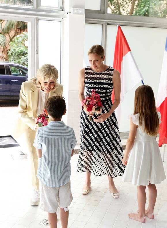 La princesse Charlène de Monaco, Brigitte Macron lors de l'opération Water Safety Day à la piscine du stade Louis II à Monaco le 8 juin 2025.
© Dominique Jacovides / Bestimage