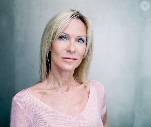 Rebecca Hampton a aujourd'hui 53 ans...

Portrait de Rebecca Hampton ©philippe Vermale