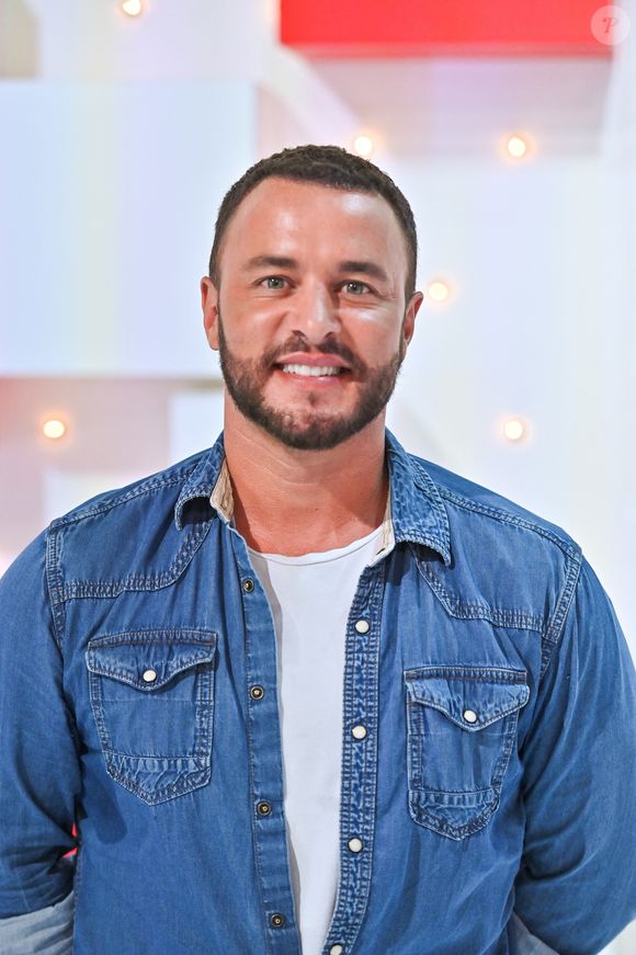 Exclusif - Raphael Lenglet - Enregistrement de l'émission "Vivement Dimanche prochain", présentée par M.Drucker et qui sera diffusée le 5 septembre sur France 2
© Guillaume Gaffiot / Bestimage