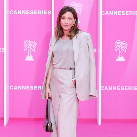 Laura Smet sur le pink carpet lors du festival Canneseries saison 8 au palais des festivals à Cannes le 27 avril 2025.

© Denis Guignebourg / Bestimage