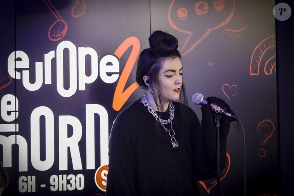 Exclusif - Hoshi à l'enregistrement de l'émission de radio "Morning Sans Filtre" sur Europe 2 à Paris, le 13 avril 2023.

Photo : Jack Tribeca / Bestimage