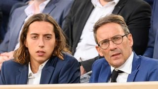 Gabin, le fils de Julien Courbet, de retour en France ! Après un cursus brillant, il a signé dans une grande entreprise