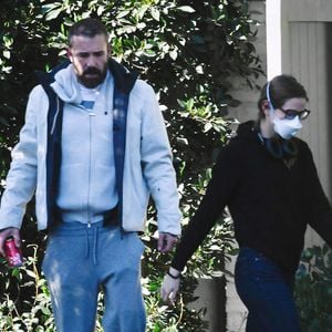 01/11/2025 Ben Affleck is spotted hugging daughter Violet in Los Angeles. The 52 year old American actor was pictured outside his Brentwood home as the area was issued evacuation orders.