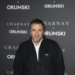Ce n'est cependant pas le cas de Bernard Montiel, qui a choisi de "redevenir animateur"

Bernard Montiel lors de la soirée Charnay x Orlinski à  l’occasion du lancement de leur collection capsule exclusive à L’Atelier Vendôme à Paris le 13 novembre 2025.
© Jack Tribeca / Bestimage