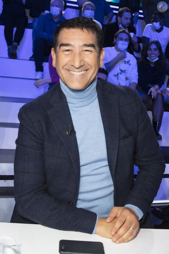 Exclusif - Karim Zeribi (devient chroniqueur TPMP) sur le plateau de l'émission TPMP (Touche pas à mon poste ) diffusée en direct sur C8 le 29 novembre 2021.

© Jack Tribeca / Bestimage