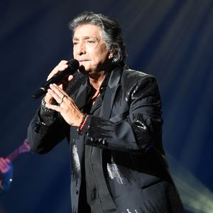 Frédéric François a également indiqué que sa fille Gloria a également souffert du même problème

Exclusif - Frédéric François - Frédéric François en concert événement à l'Olympia à Paris le 30 octobre 2021 avant d'entamer une tournée début 2022. © Coadic Guirec/Bestimage