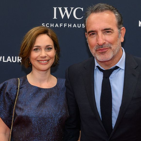 Elle l'avait annoncé début juin, désormais c'est officiel ! 

L'acteur Jean Dujardin et la danseuse sur glace Nathalie Pechalat arrivent au tapis rouge des Laureus World Sport Awards Paris à la Cour Vendôme à Paris, France. Photo by ABACAPRESS.COM