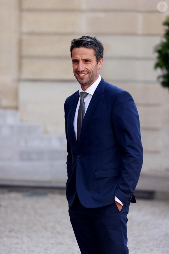 Tony Estanguet a retrouvé l'amour

Tony Estanguet - Dîner d'état en l'honneur du président des Etats-Unis et sa femme au palais de l'Elysée à Paris, à l'occasion de leur visite officielle en France. Le 8 juin 2024
© Jacovides-Moreau / Bestimage