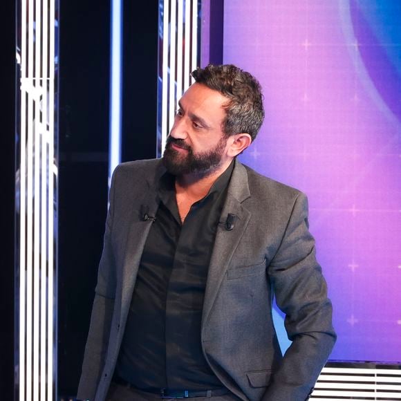 Exclusif - Cyril Hanouna, sur le plateau de l’émission « TPMP » présentée par C.Hanouna et diffusée en direct sur C8, Paris, France, le 08 janvier 2025. © Jack Tribeca / Bestimage