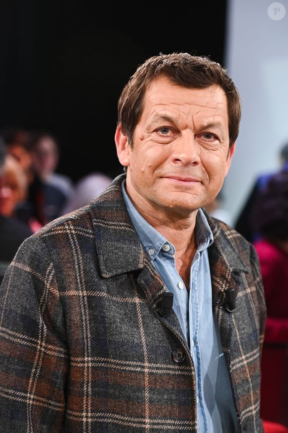 Exclusif - Laurent Mariotte lors de l'enregistrement de l'émission Vivement dimanche au studio Rive gauche, présentée par M. Drucker, diffusée sur France 3, le 1er mars 2026, à Paris, France, le 18 février 2026. © Guillaume Gaffiot/Bestimage