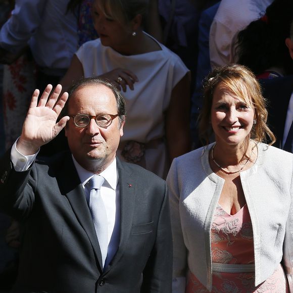 Ségolène Royal et François Hollande - Mariage de Thomas Hollande et de la journaliste Emilie Broussouloux l'église de Meyssac en Corrèze, près de Brive, ville d'Emiie. Le 8 Septembre 2018.
© Patrick Bernard-Guillaume Collet / Bestimage