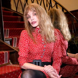 Arielle Dombasle lors de la soirée de remise du prix littéraire de la Closerie des Lilas à Paris le 6 mai 2026.

© Cédric Perrin / Bestimage