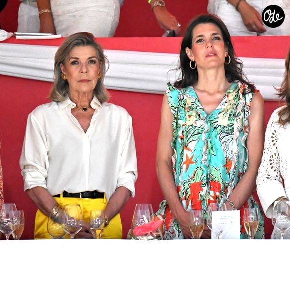 La princesse Caroline de Hanovre et sa fille Charlotte Casirgahi ont a assité à la Monaco Longines Pro Am Cup au profit de l' AMADE à Monaco, le 3 juillet 2026. Elles ont remis les prix en compagnie de Diane Fissore, la présidente du Jumping International de Monaco et de la Fédération équestre de Monaco. © Bruno Bebert/Bestimage