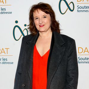 Anne Roumanoff lors de la soirée de remise des prix Dapat 2025 au Théâtre du Rond Point à Paris le 24 mars 2025.

© Rachid Bellak / Bestimage
