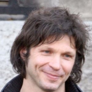 Une sordide affaire qui continue de faire couler beaucoup d'encre...

Bertrand Cantat  - Obsèques d'Alain Bashung en l'église Saint Germain des Près. (Guillaume Gaffiot/Bestimage).