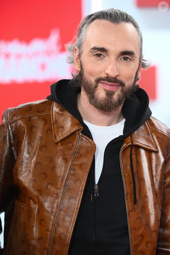Exclusif - Chrisrtophe Willem lors de l'enregistrement de l'émission "Vivement dimanche" au studio Rive Gauche, présentée par M. Drucker avec une diffusion sur France 3 le 25 janvier 2026. © Guillaume Gaffiot/Bestimage