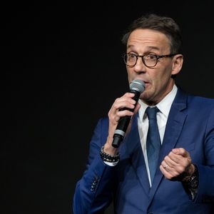 Julien Courbet lors du gala de la Chaine de l'espoir au théâtre de la Tour Eiffel à Paris, France, le 26 mars 2018. Les recettes collectées (les bénéfices de la soirée) seront reversées à l'association La Chaîne de l’Espoir pour redonner vie et sourire à des enfants malades du bout du monde. © Cyril Moreau/Bestimage