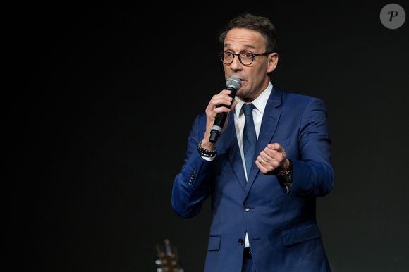 Julien Courbet lors du gala de la Chaine de l'espoir au théâtre de la Tour Eiffel à Paris, France, le 26 mars 2018. Les recettes collectées (les bénéfices de la soirée) seront reversées à l'association La Chaîne de l’Espoir pour redonner vie et sourire à des enfants malades du bout du monde. © Cyril Moreau/Bestimage
