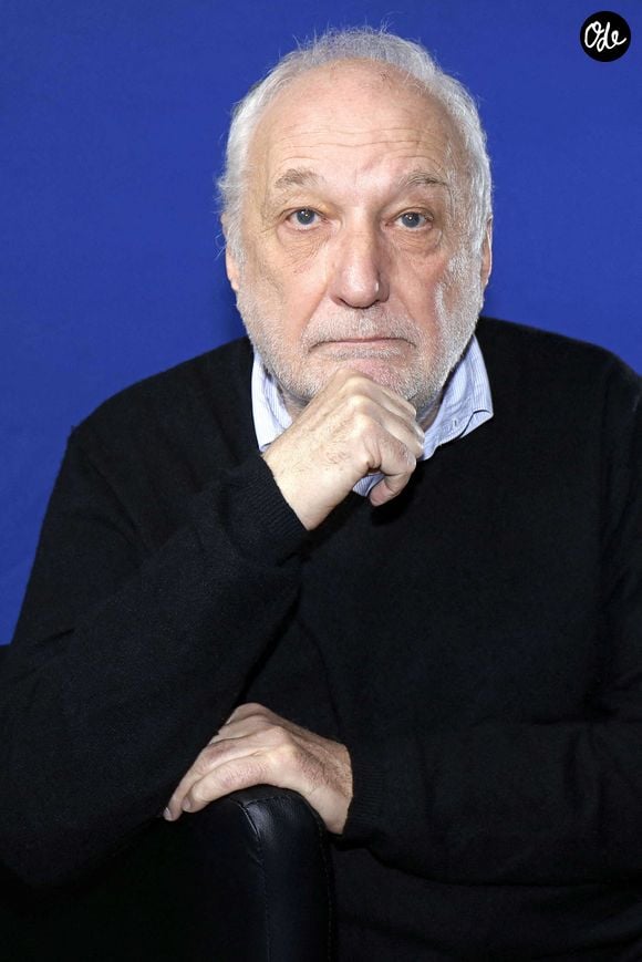 François Berléand posant lors d'une séance photo à Paris, en France, en janvier 2021. Photo : VIM/ABACAPRESS.COM